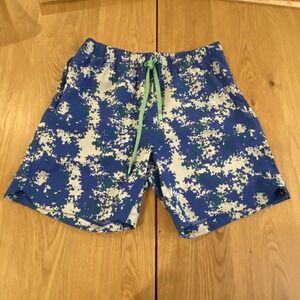 Fabletics One Shorts Men's Large Blue Camo 7" Inseam Linerless Gym Running Train